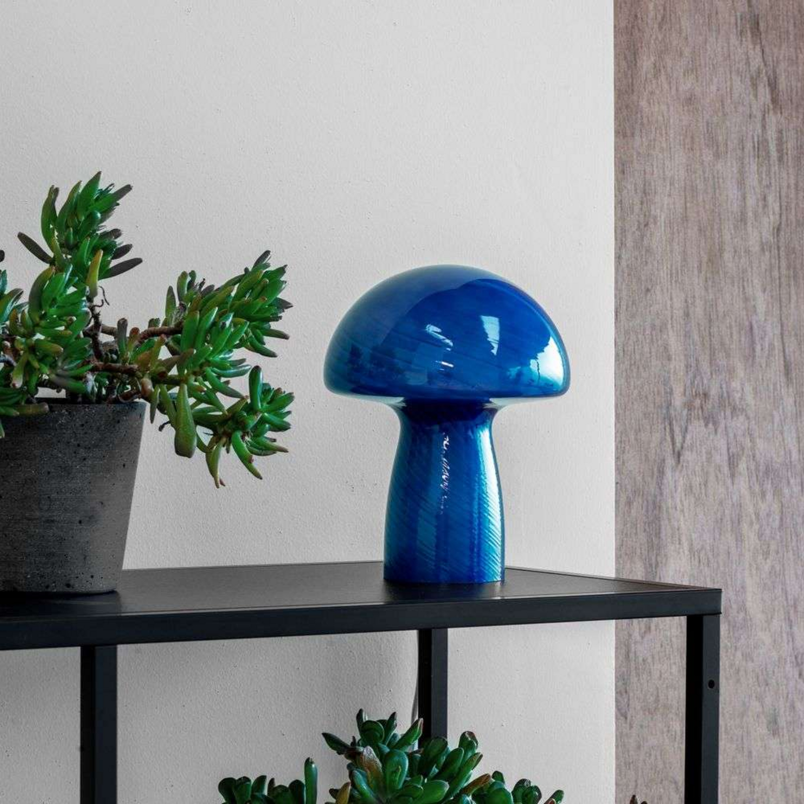 Jenny Mushroom Tischleuchte Blau - DybergLarsen