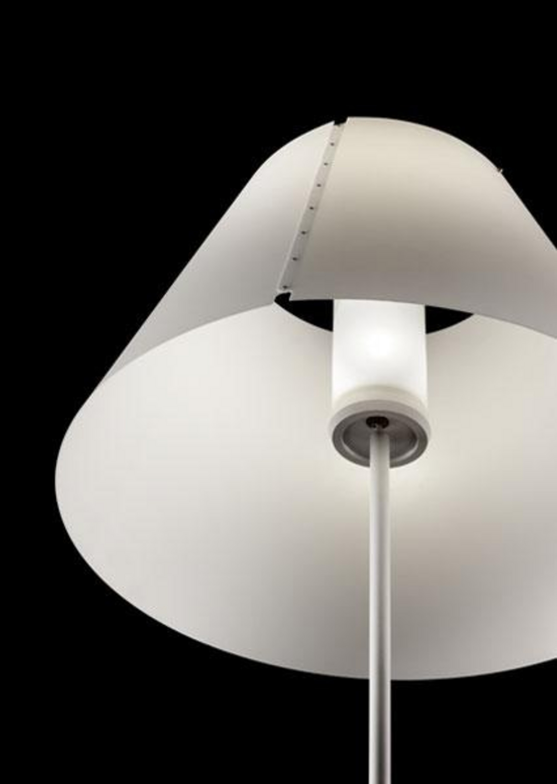 Grande Costanza Outdoor Lamp Standard Base Rust Off-White - Luceplan