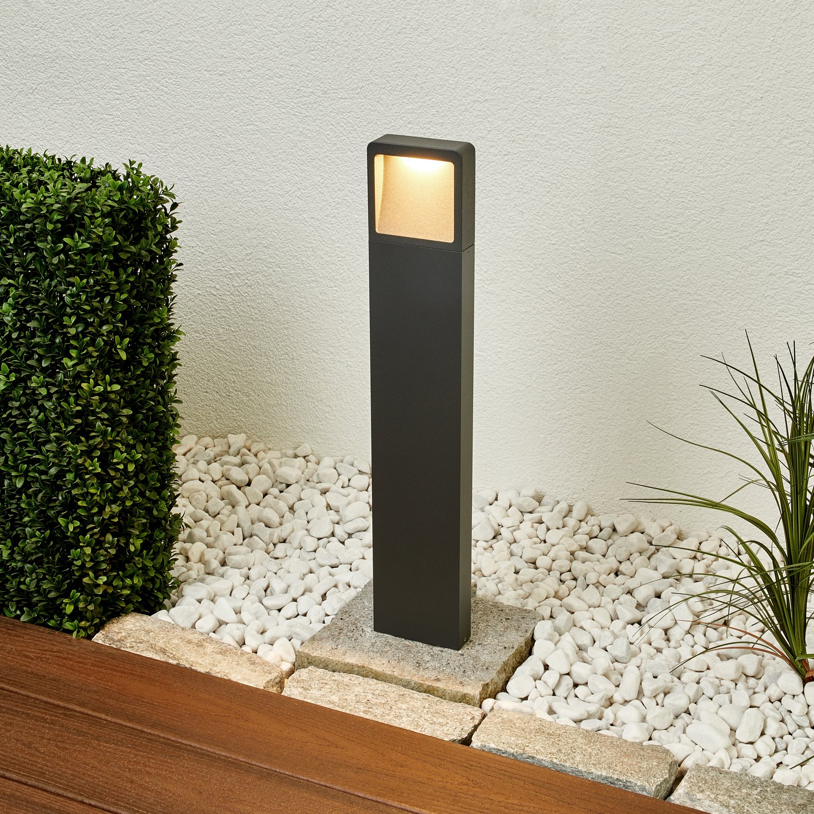 Lucande LED-Wegeleuchte Leya, 65 cm, anthrazit, Metall, IP54