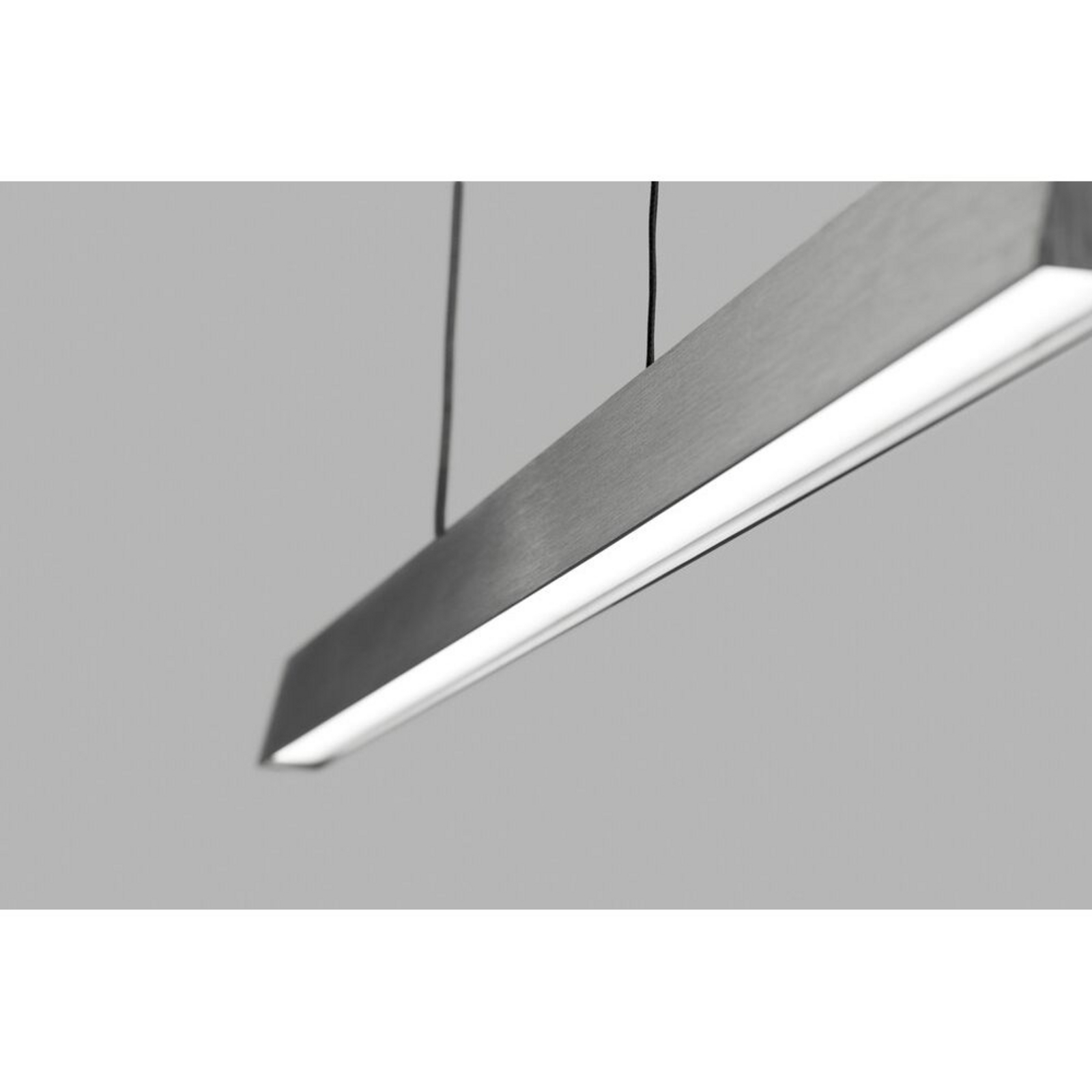 Edge Linear S1500 Pendelleuchte Titanium - LIGHT-POINT