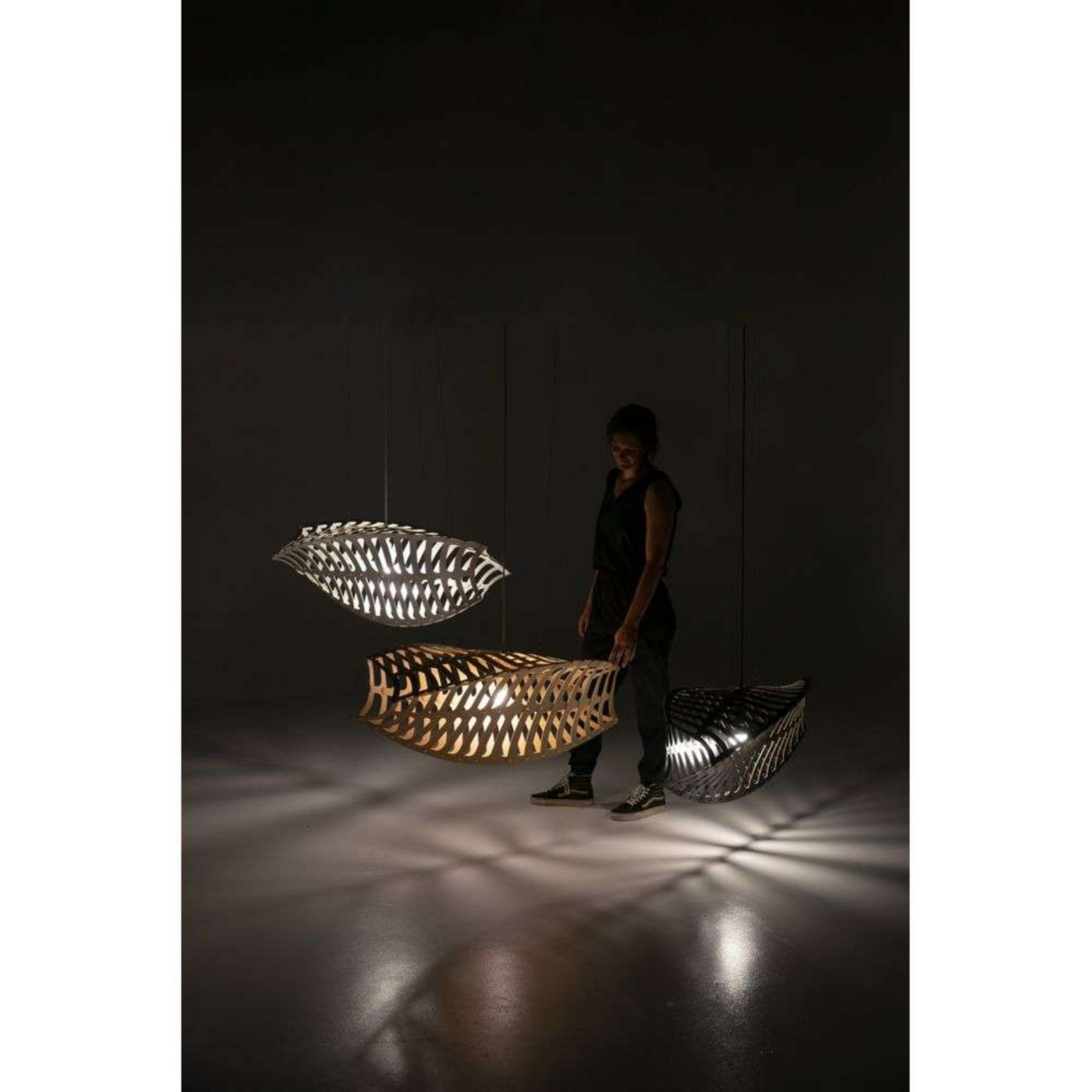 Toru Pendant Medium 2 Sides Black - David Trubridge