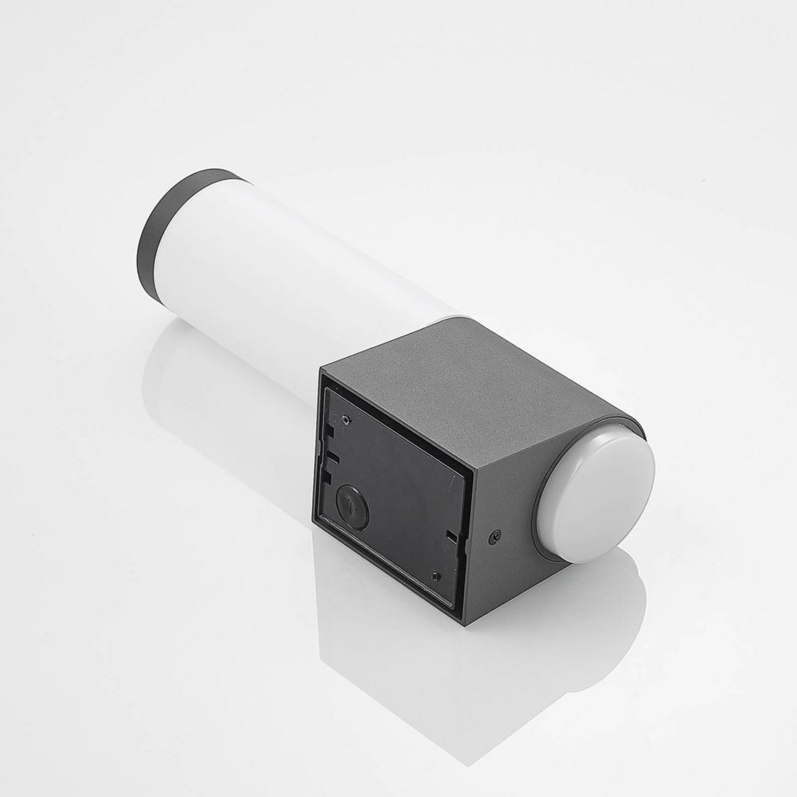 Okari Candeeiro de Parede Exterior w/Sensor Opal/Dark Grey - Lindby