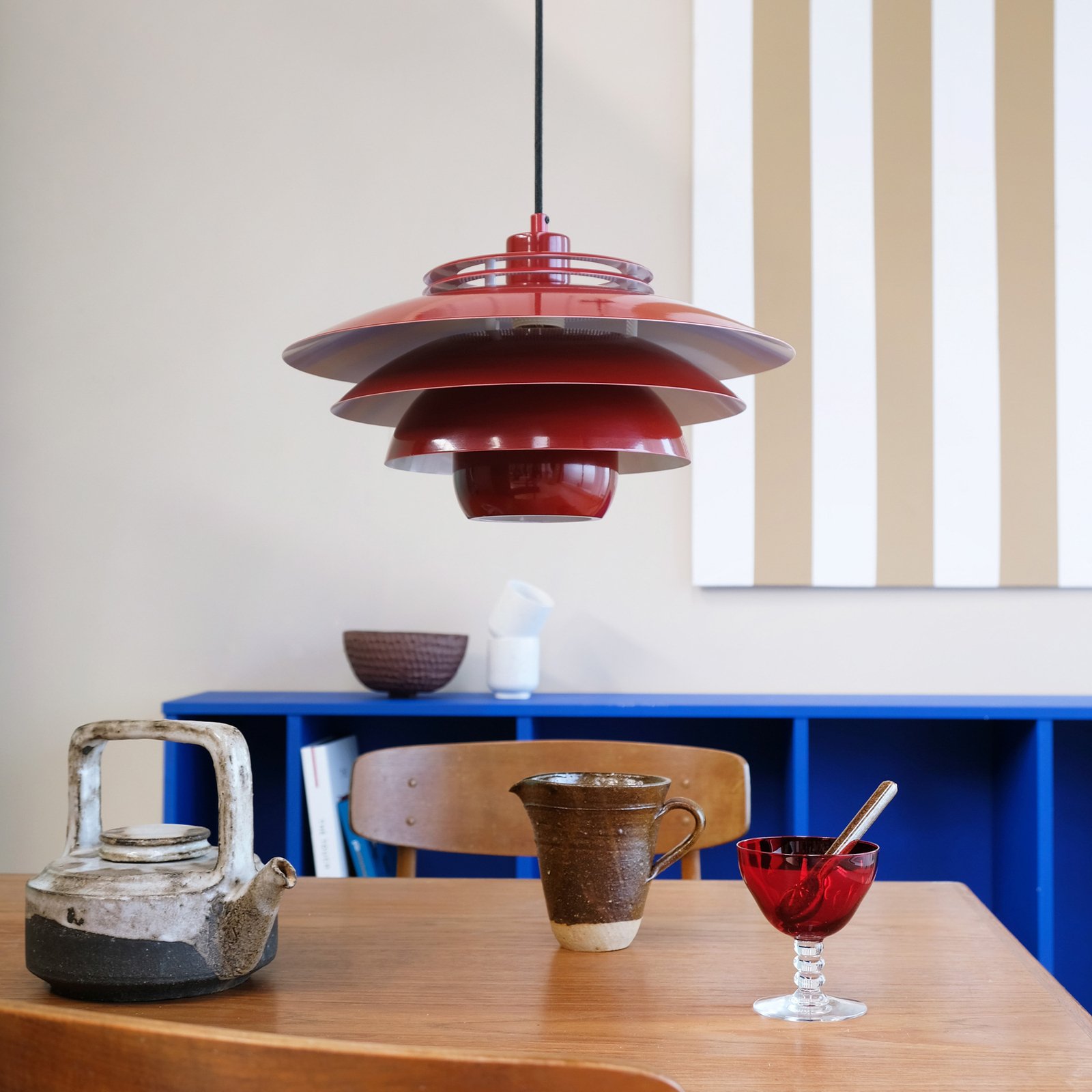 Viseća lampa Dyberg Larsen Ejka od metala tamnocrvene boje