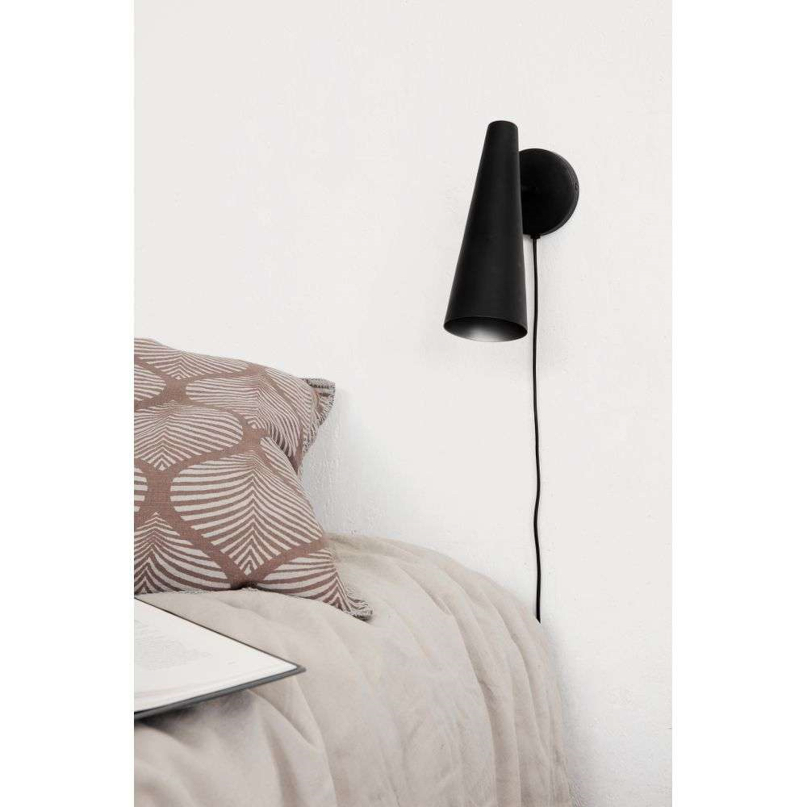 Precise Wandlamp 21 cm Matt Black - House Doctor