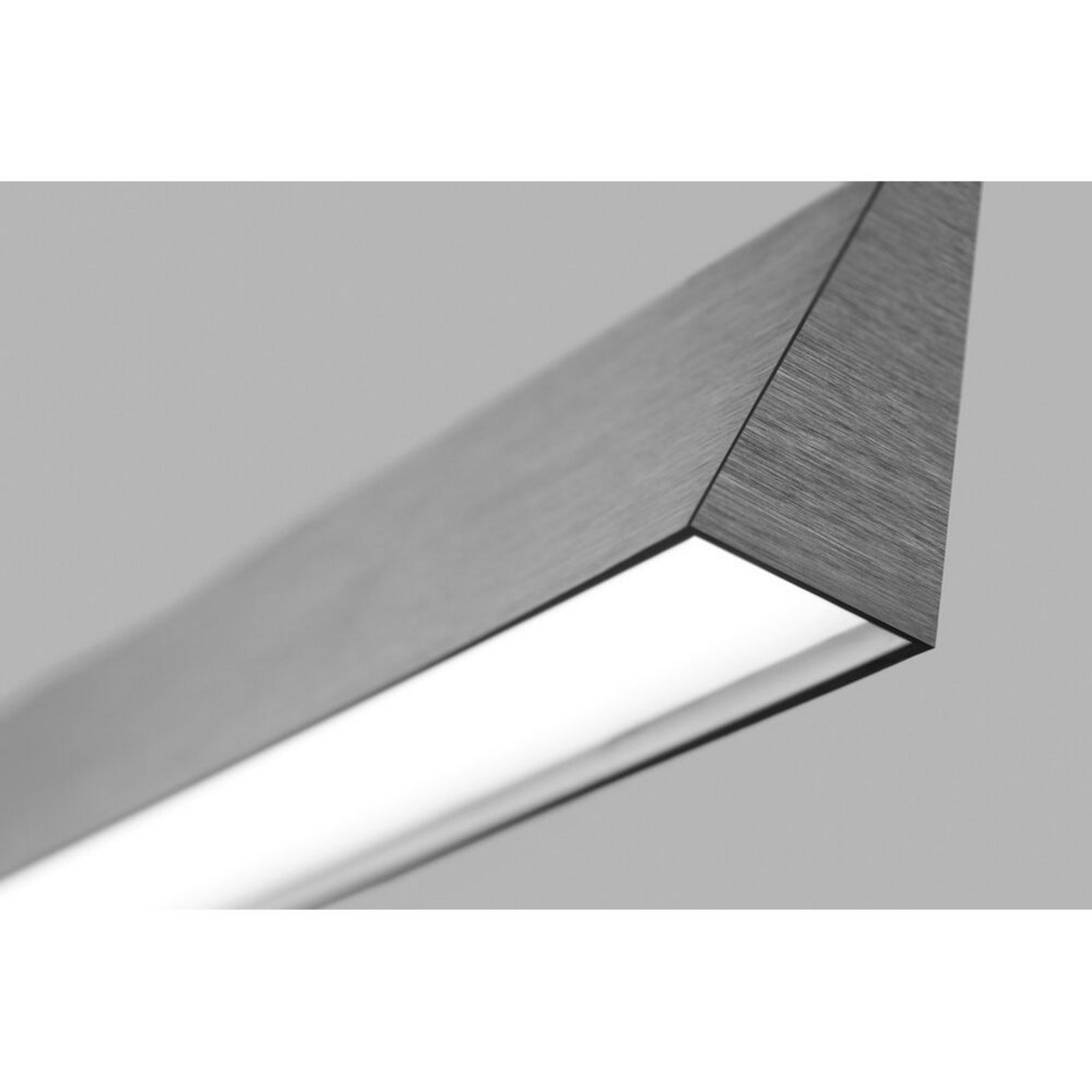 Edge Linear S1500 Pendelleuchte Titanium - LIGHT-POINT