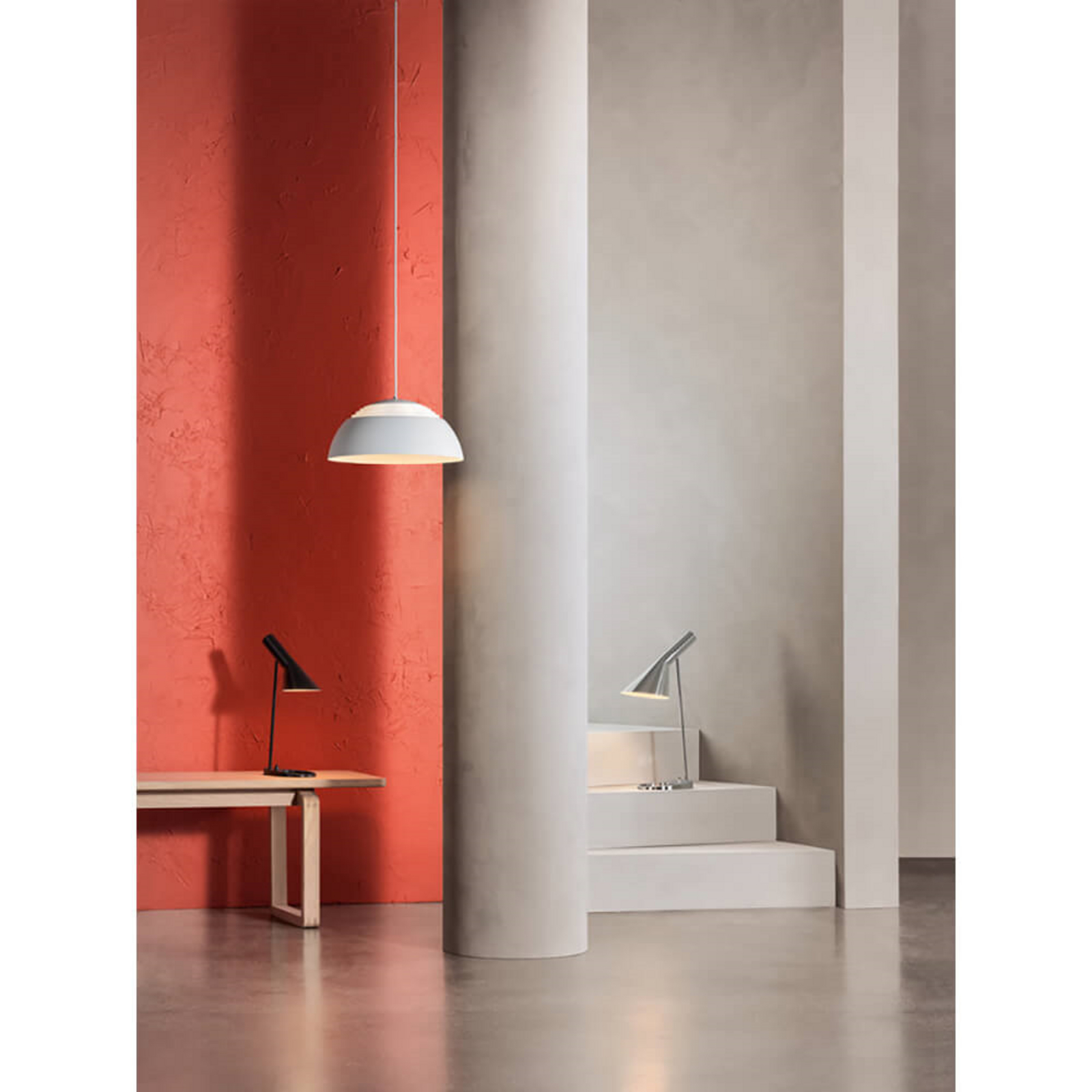 AJ Royal 370 LED Visilica Bijela - Louis Poulsen