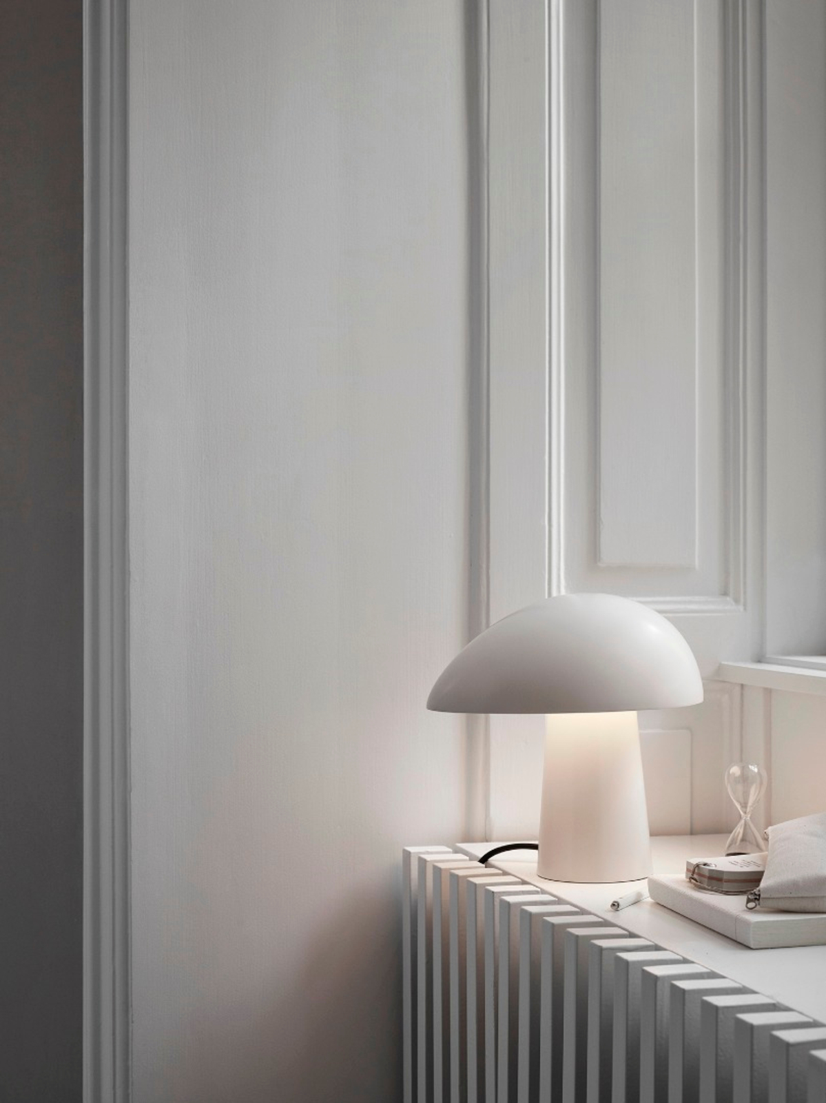 Night Owl Table Lamp Matte Smokey White - Fritz Hansen