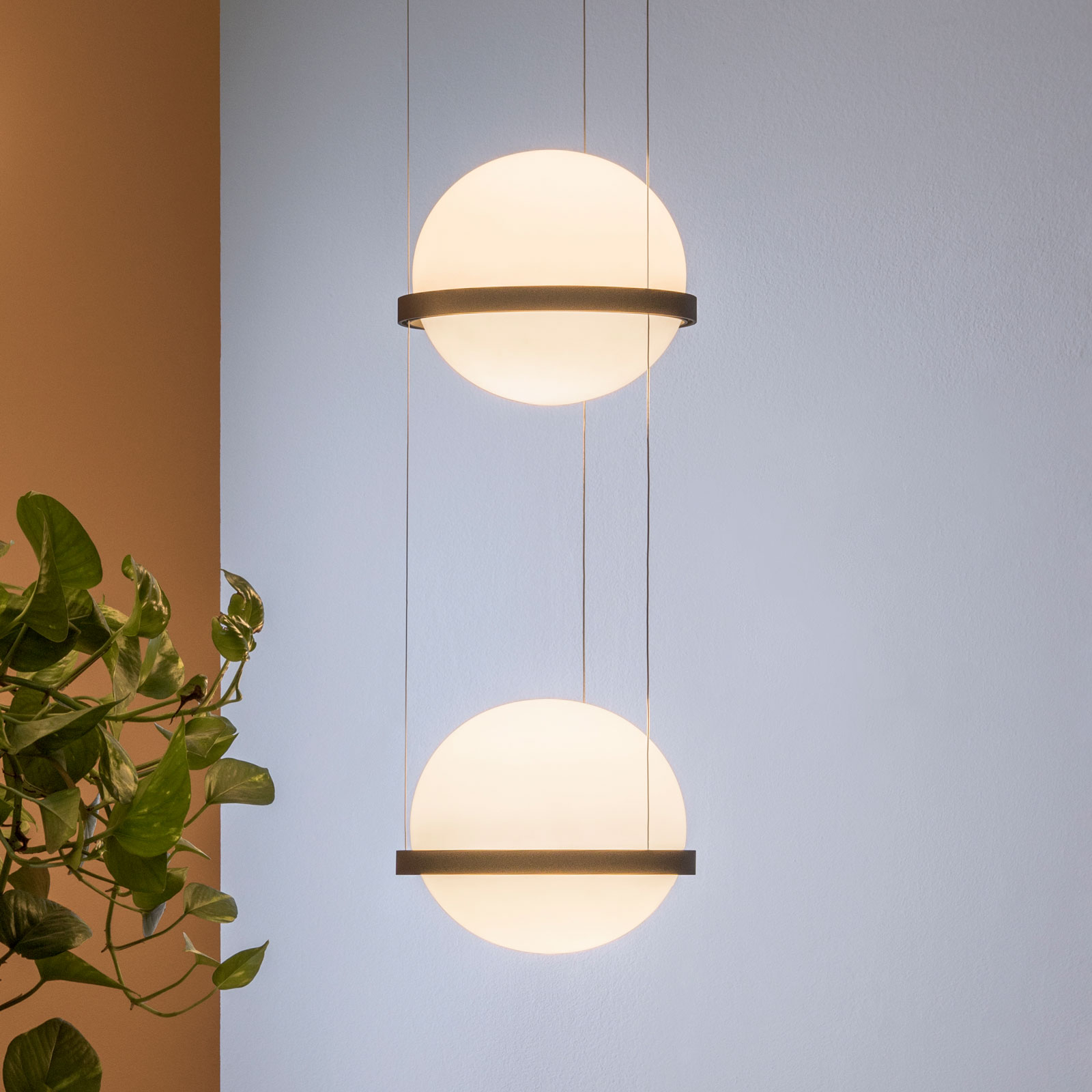 Vibia Palma 3726 LED piekaramā lampa, 2 gaismas, grafīts