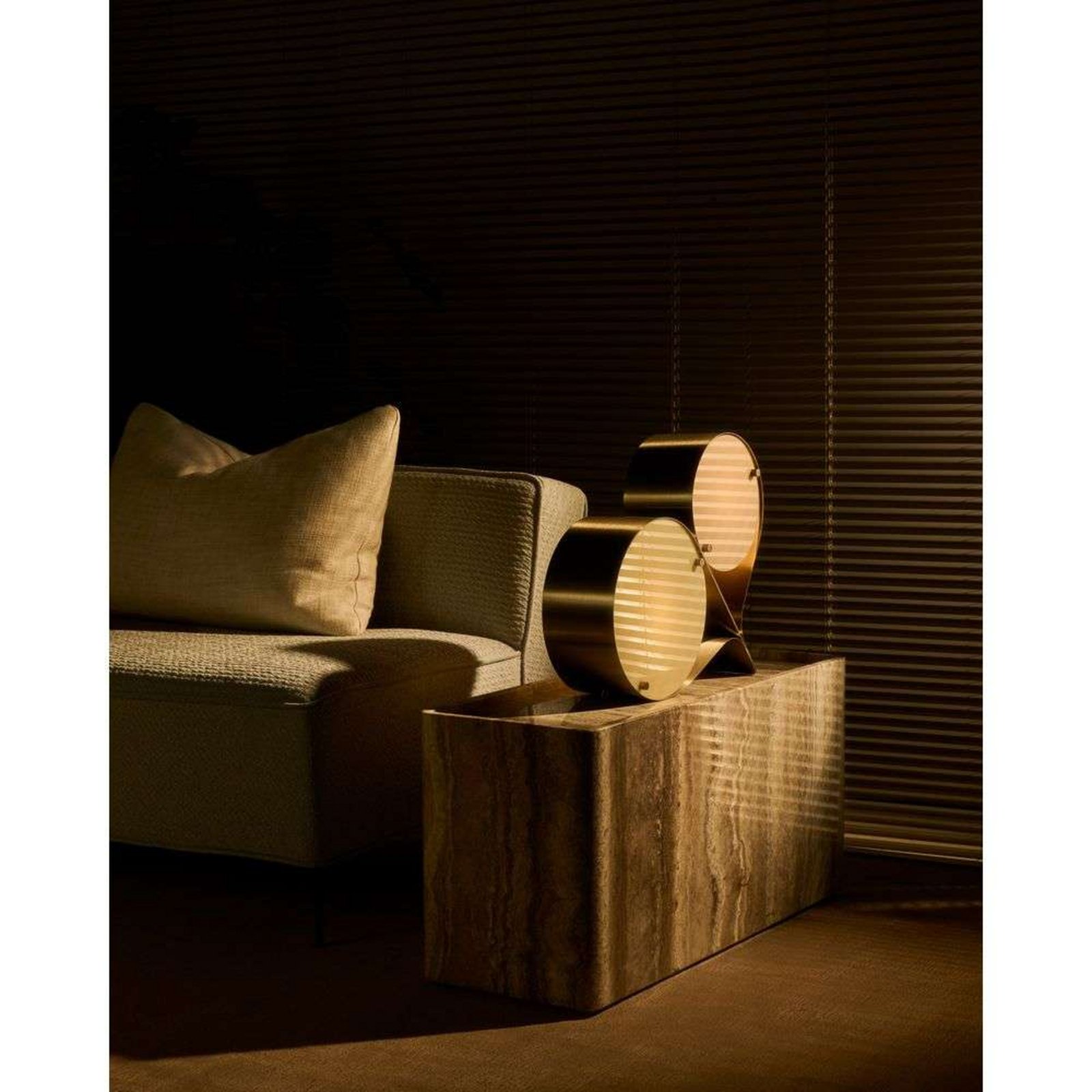 Coppia Stolní Lampa Bronzová Ocel/Ivory/Blush - GUBI