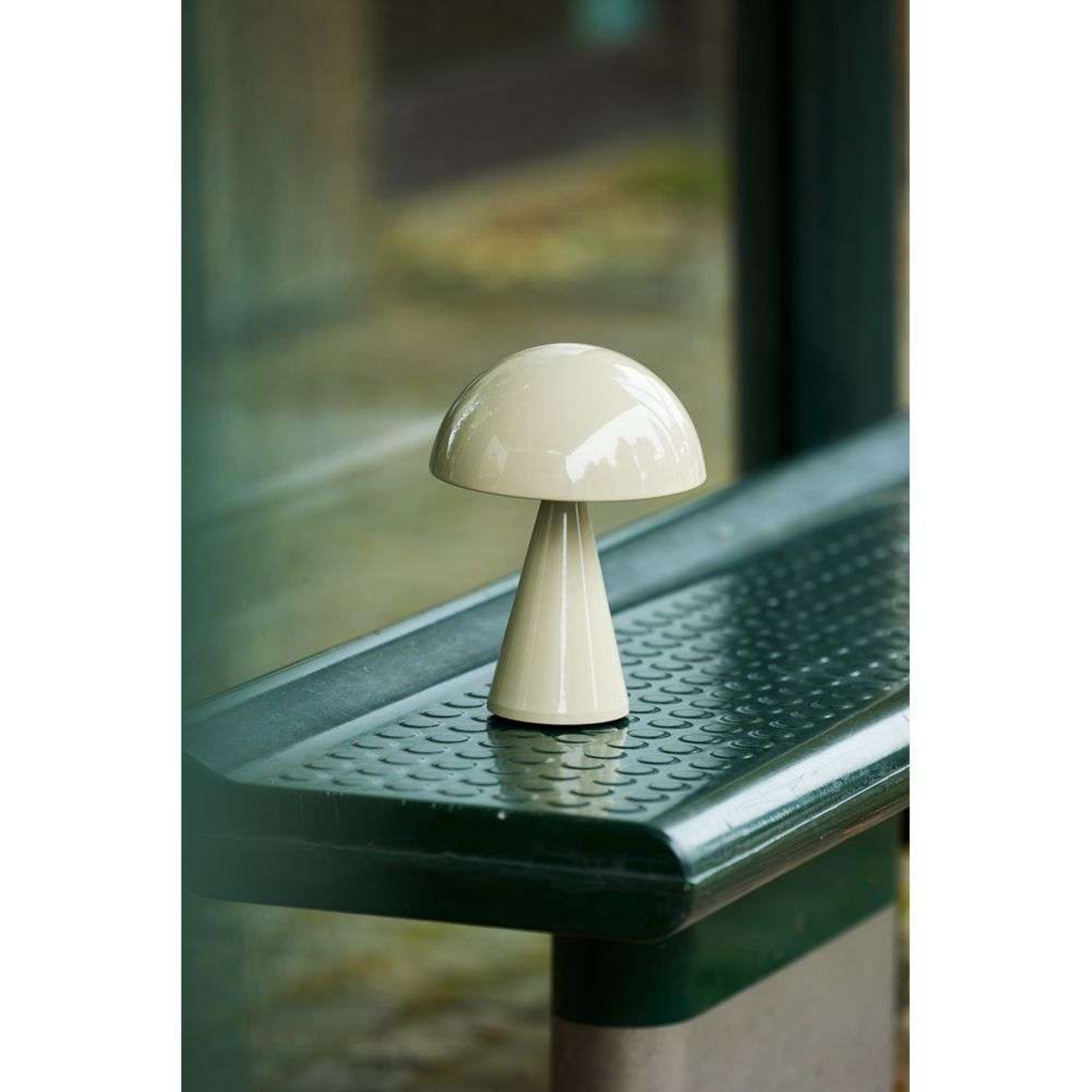 Mush LED Portable Lampe de Table Dim. Sable - Hübsch