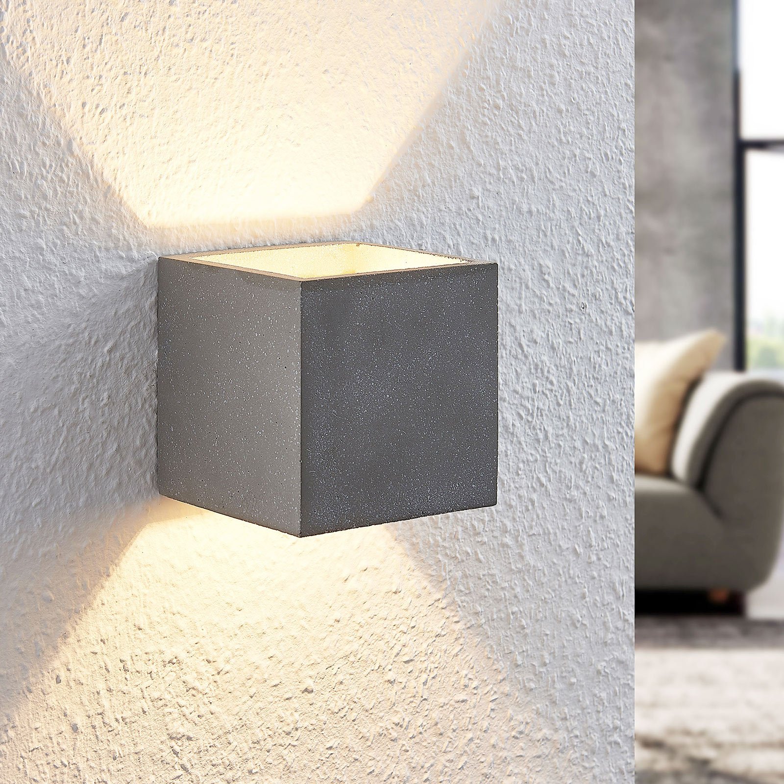 Lampa ścienna Lindby Nellie, szara, beton, szer. 11,5 cm