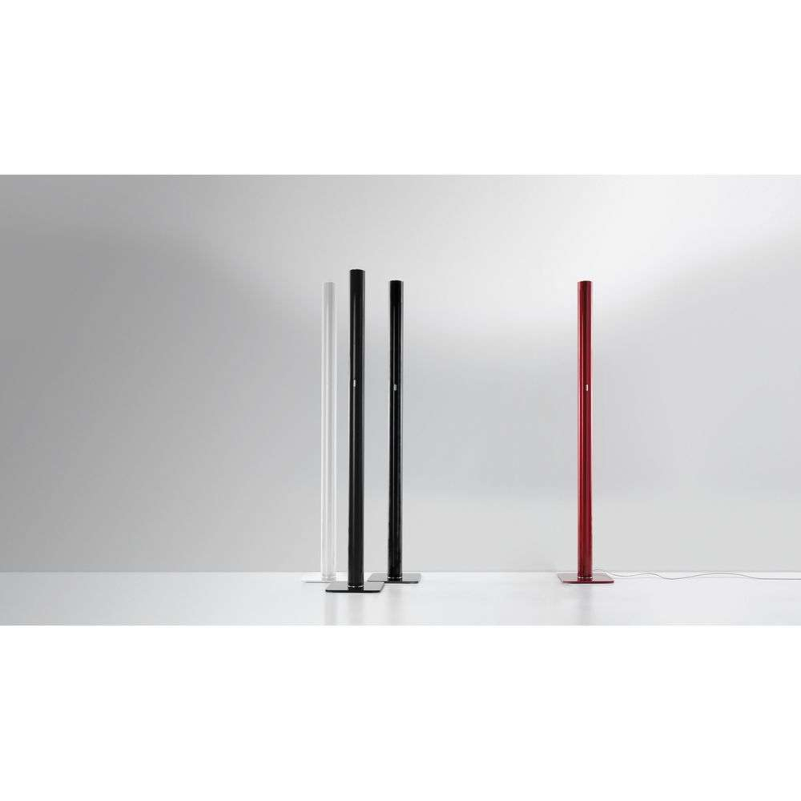Ilio Lámpara de Pie 2700K Black - Artemide