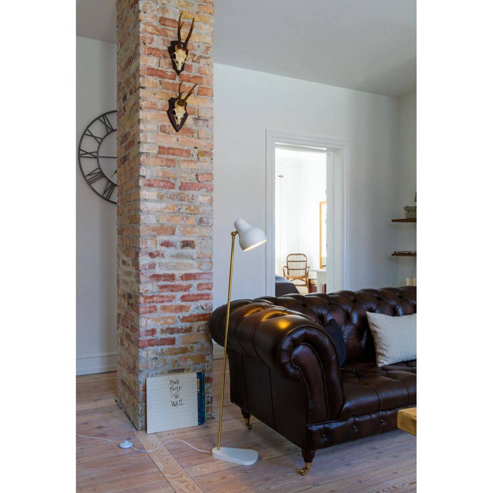 VL38 Floor Lamp White - Louis Poulsen