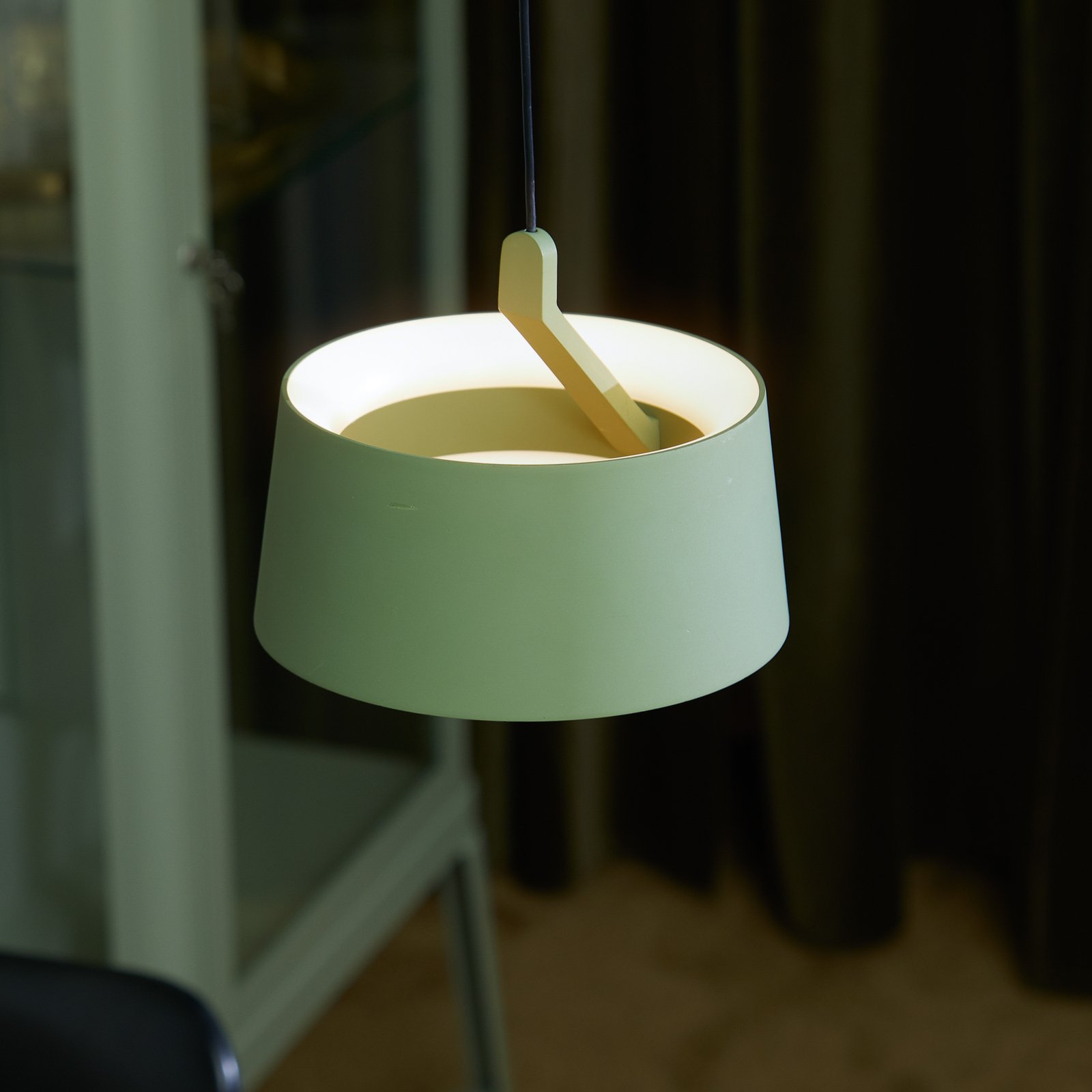 LOOM DESIGN Lampă suspendată cu LED Cookie, verde, aluminiu Ø 15 cm