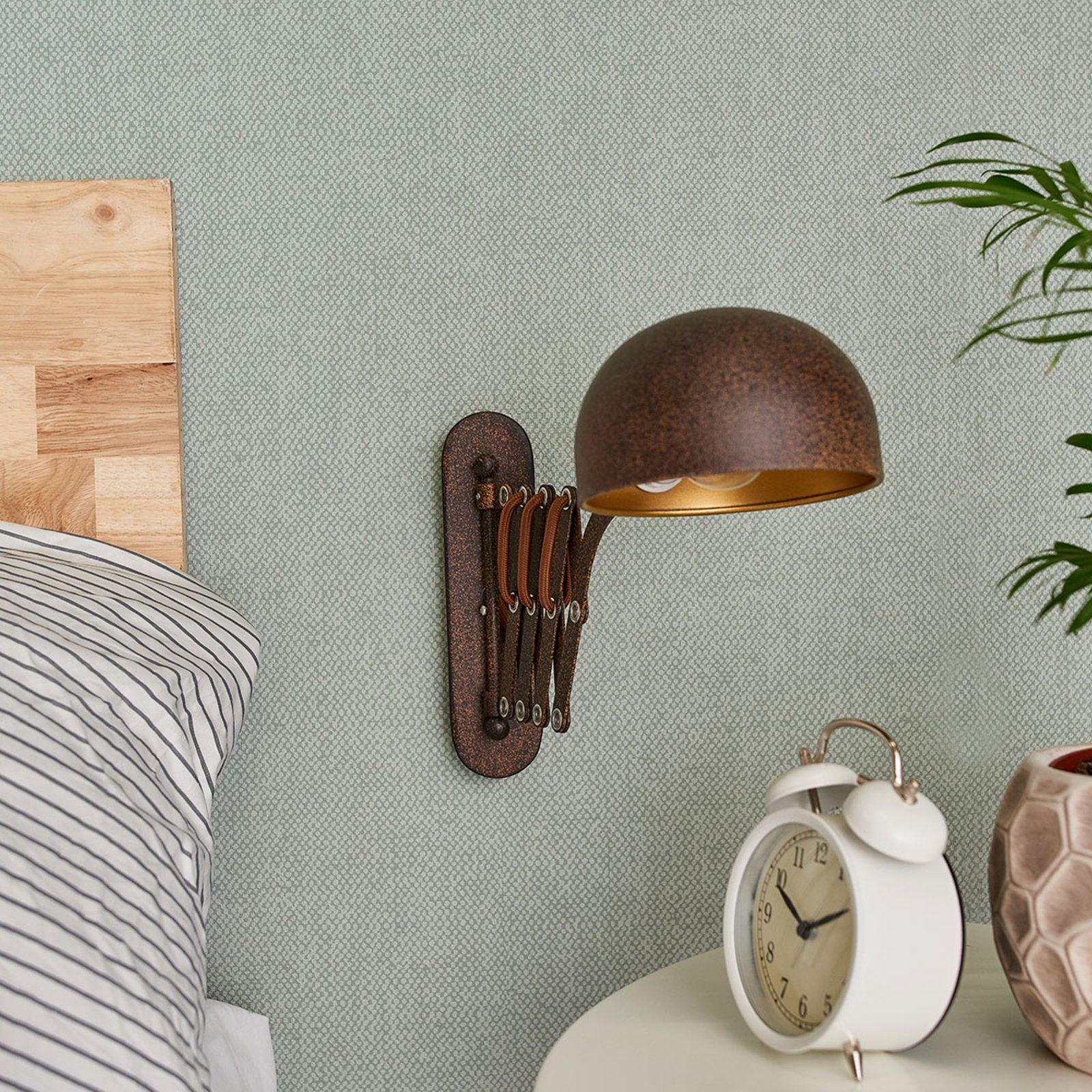 Lindby væglampe Curtis, rustfarvet, justerbar, 57 cm, E14