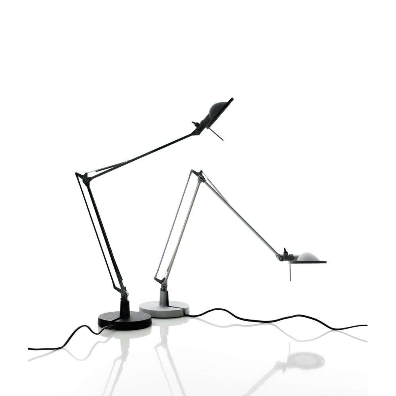 Berenice Candeeiro de Mesa 30x30 White Glass/Black - Luceplan