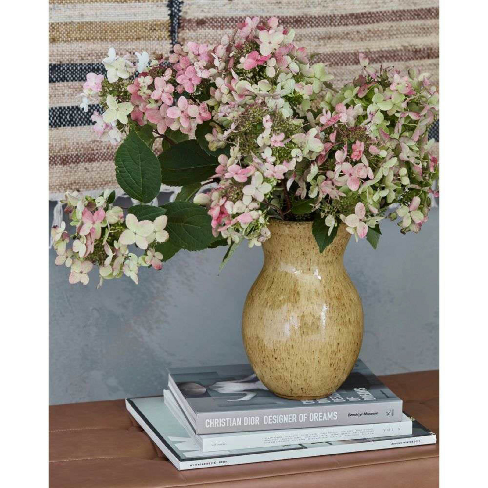Corp Vase Beige - House Doctor