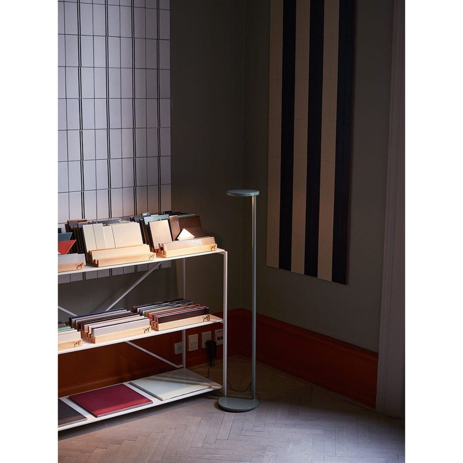 Oblique F Vloerlamp 2700K USB-C Matt White - Flos