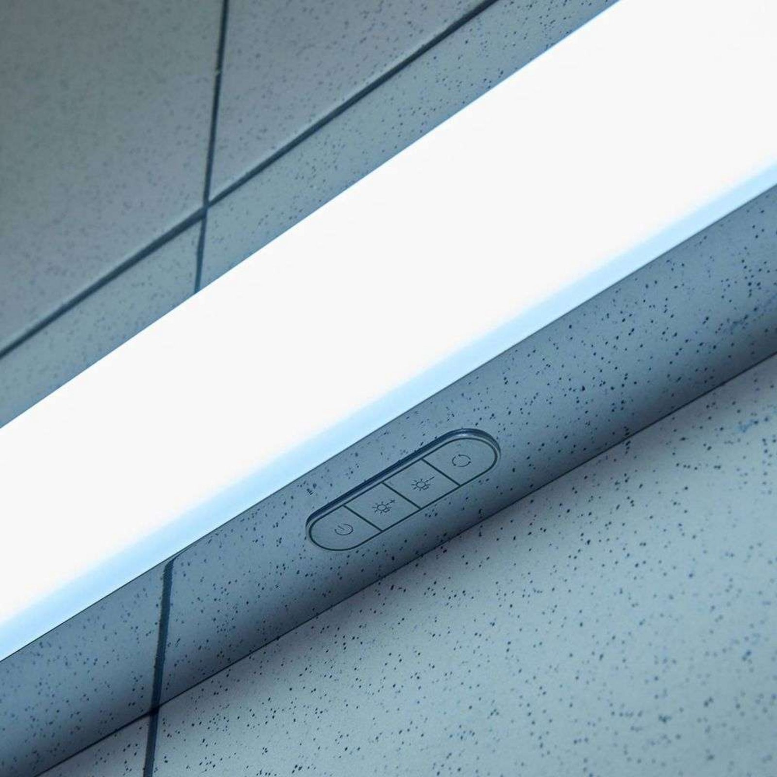 Jesko LED Zidna lampa 3000-6500K L33 Krom - Lindby