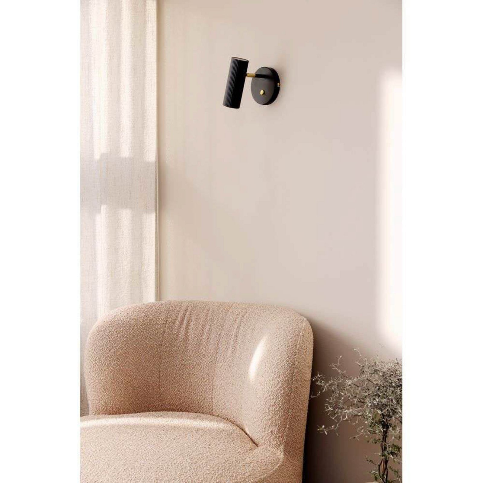 Hubble Zidna lampa Crna - Globen Lighting