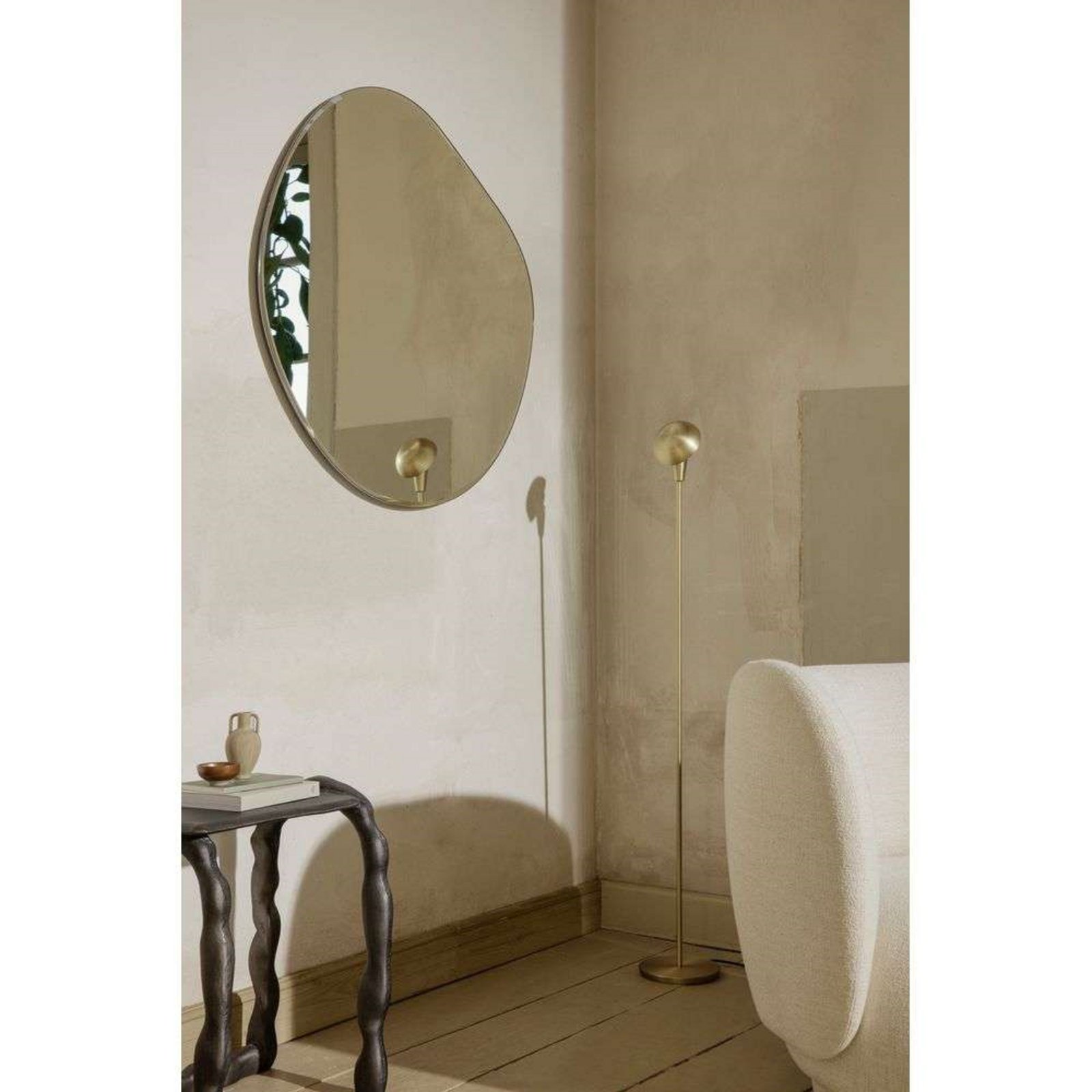 Pond Spiegel XL Donker Chrome - Ferm Living