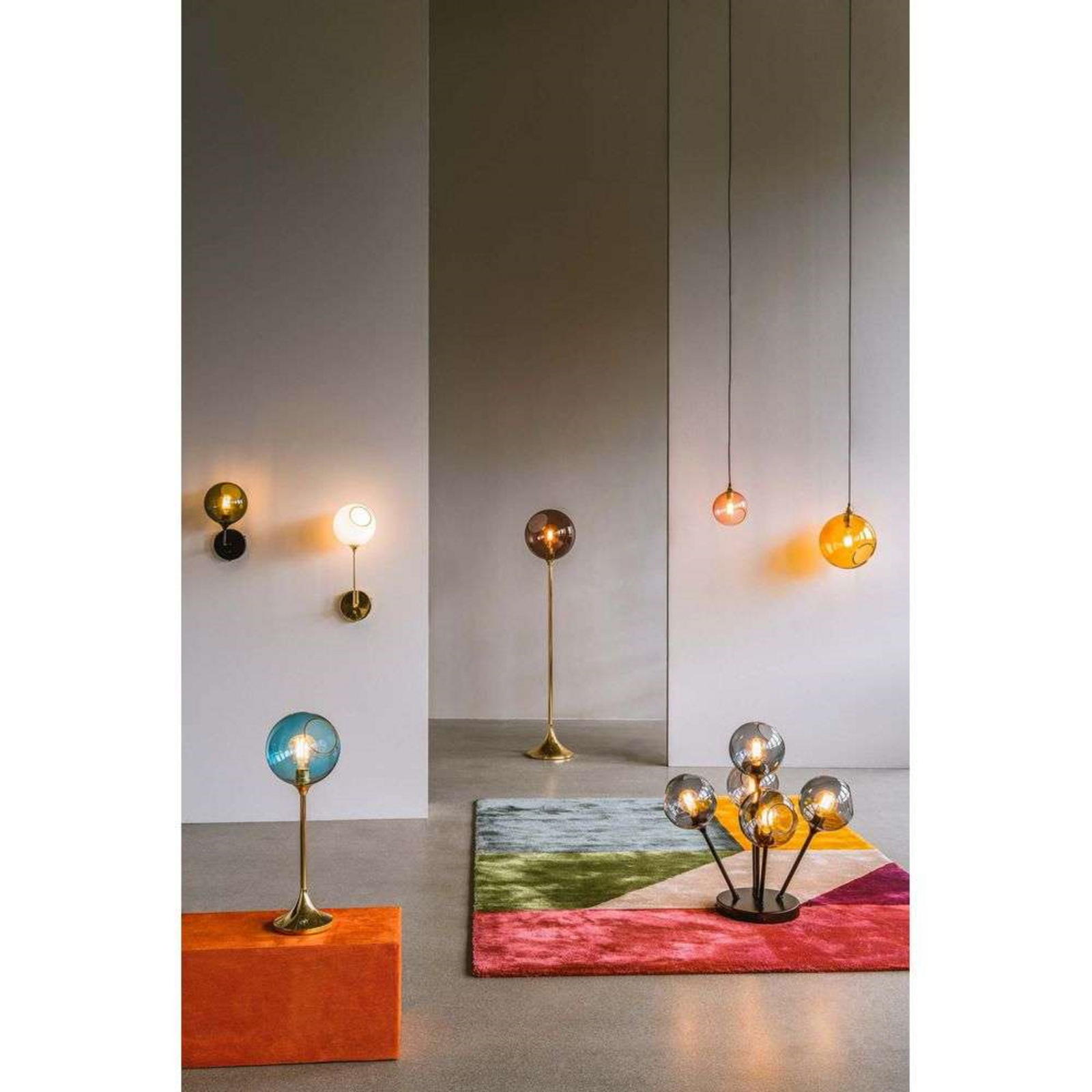 Ballroom The Wall Vegglampe 37 cm White Snow/Gold - Design By Us
