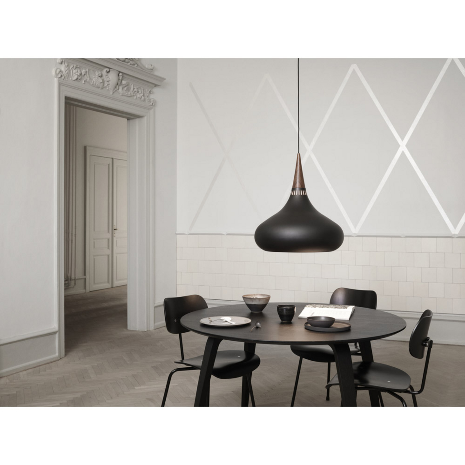 Orient P3 Suspension Aluminium Mat/Chêne - Fritz Hansen