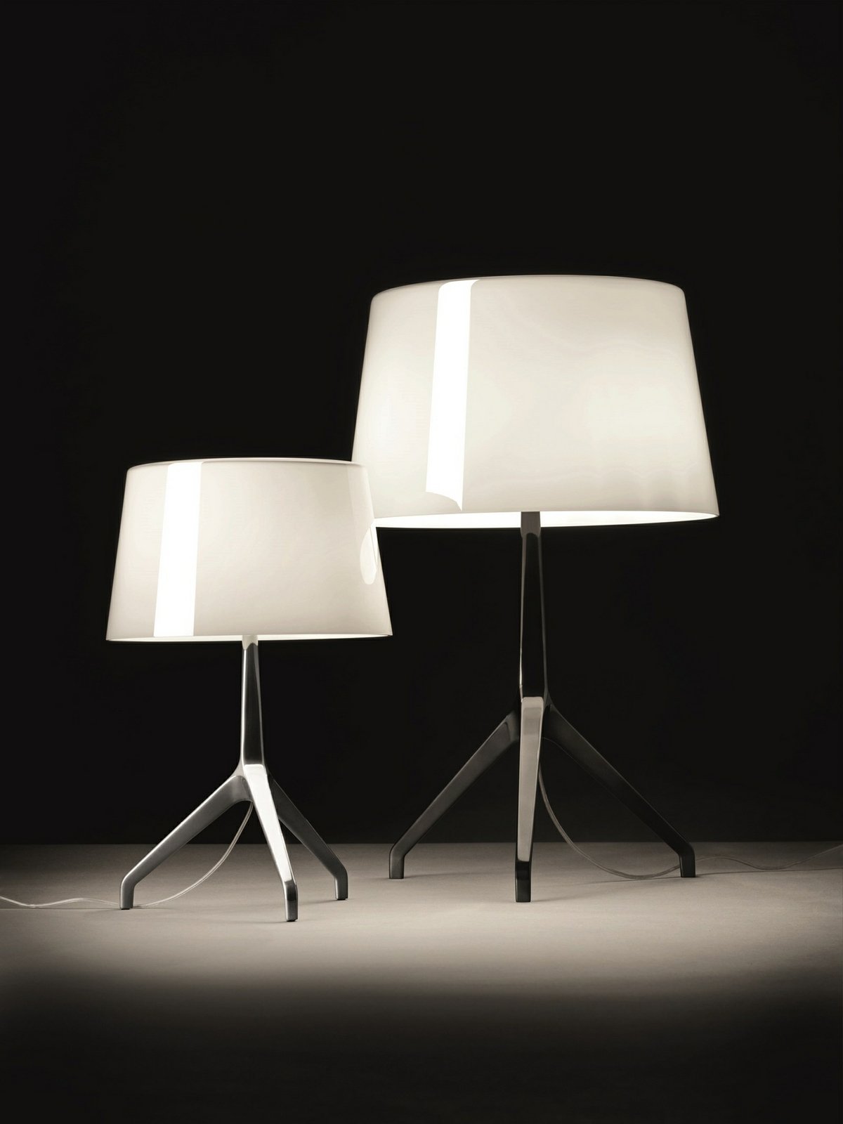 Lumiere XXL Stolní Lampa Aluminium s White - Foscarini