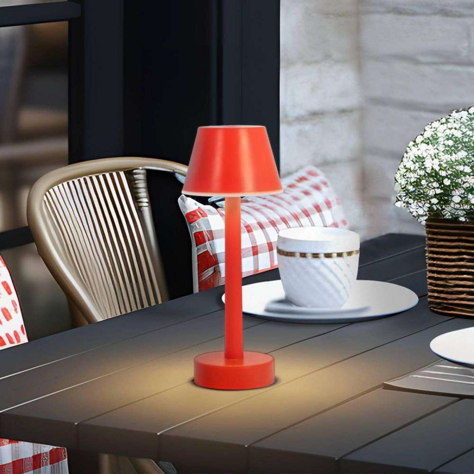 Gaja LED Portable Taffellamp IP44 RGBW Rood - Lindby