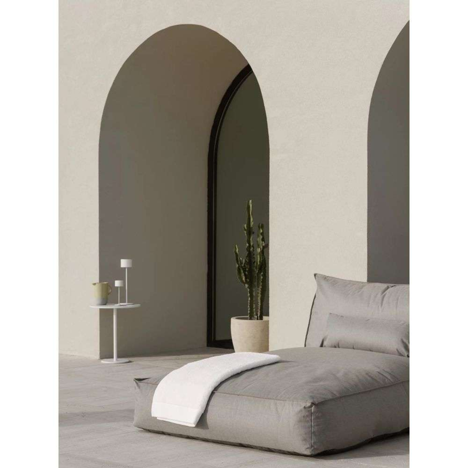 Farol Portable Tafellamp Mini Warm Gray - Blomus
