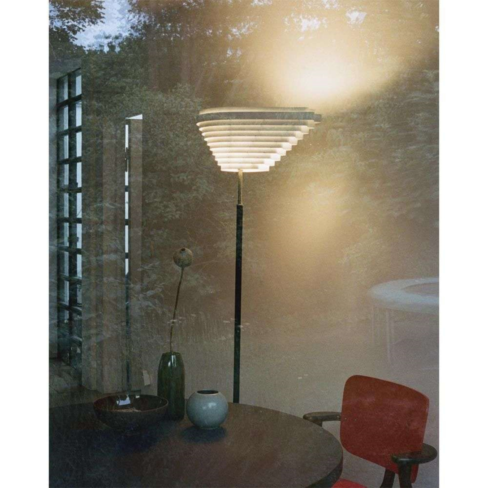 A805 Angel Wing Candeeiro de Pé Nickel-Plated Brass - Artek