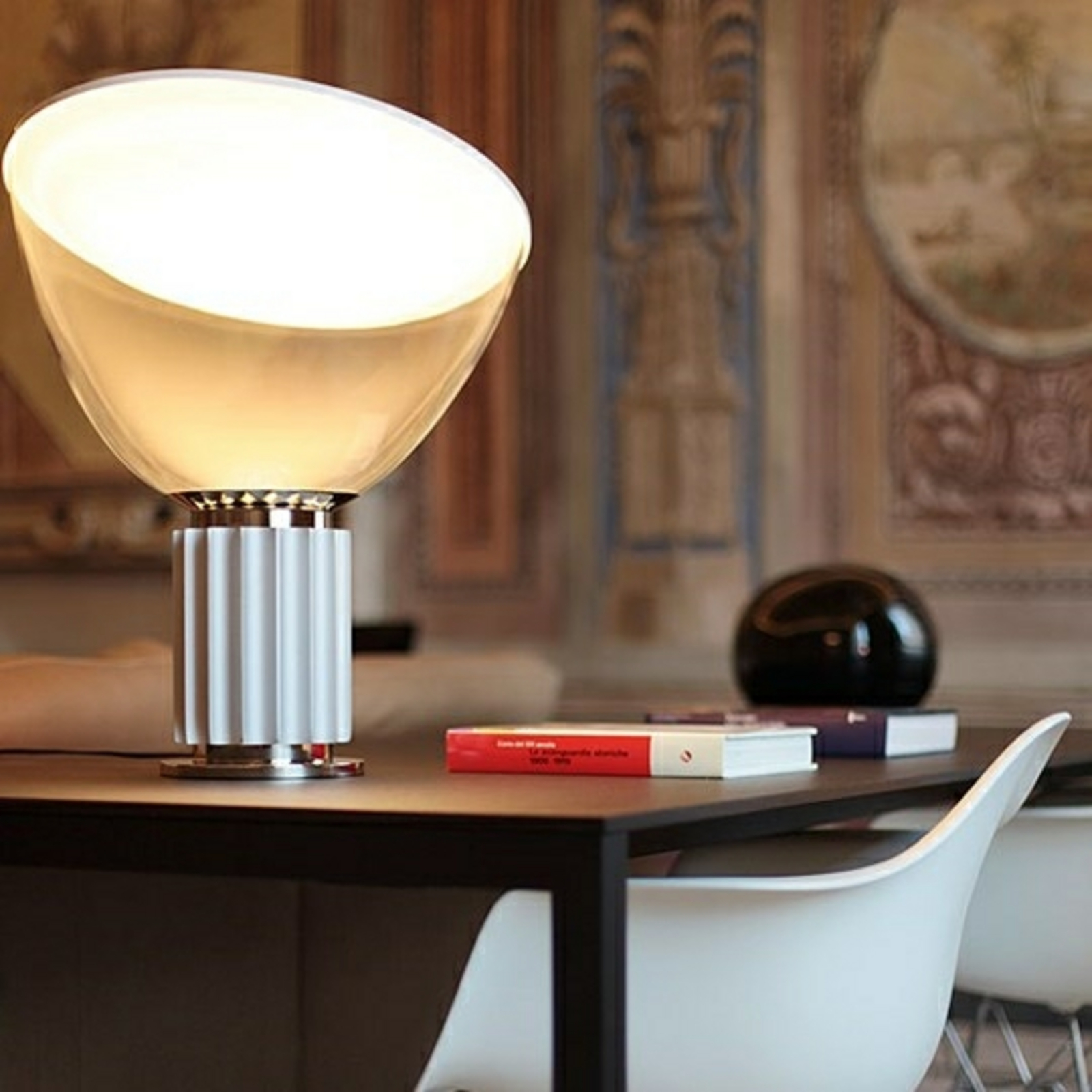 Taccia LED (Glas) Lámpara de Sobremesa Silver - Flos