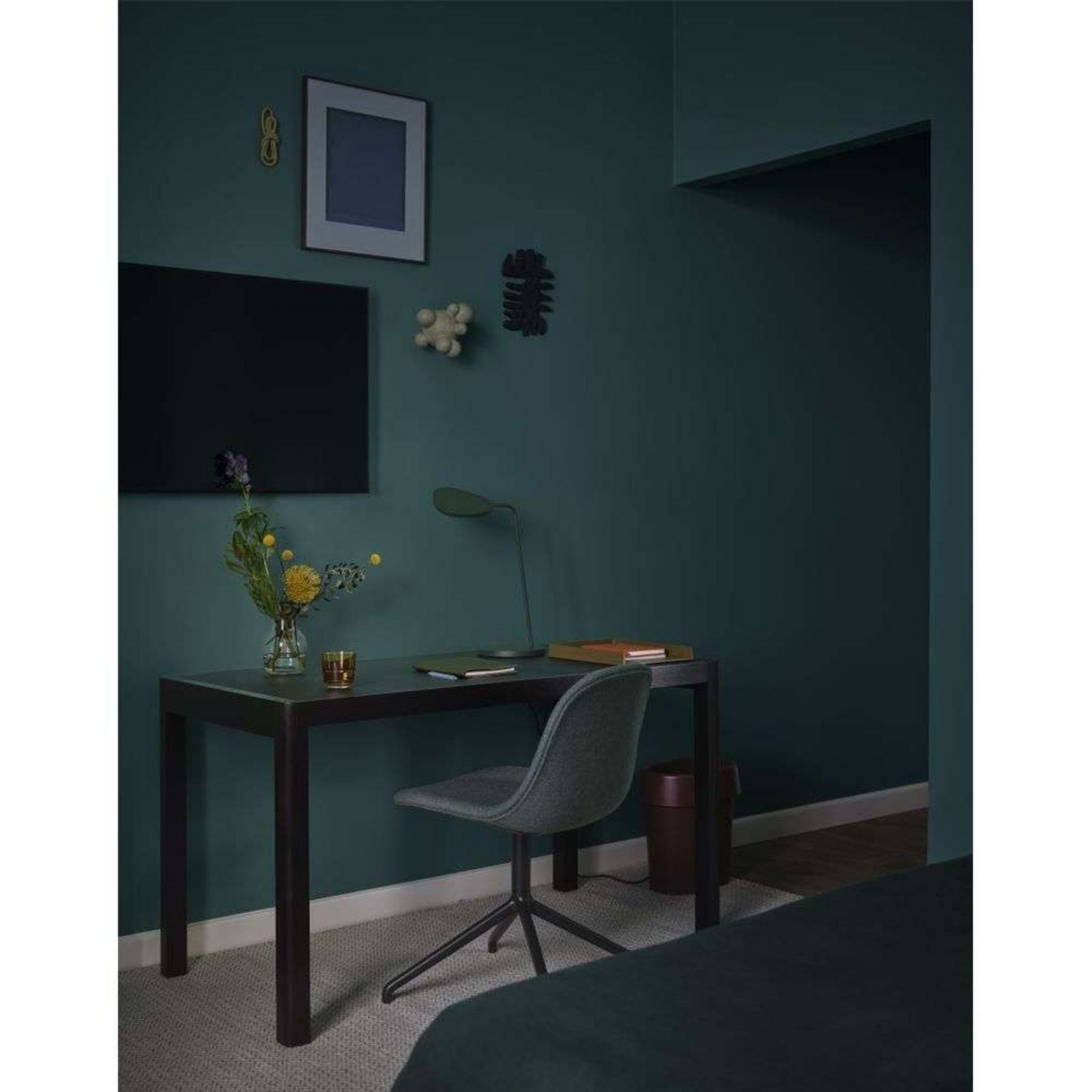 Arrange Desktop Brett 32x25 Grey - Muuto